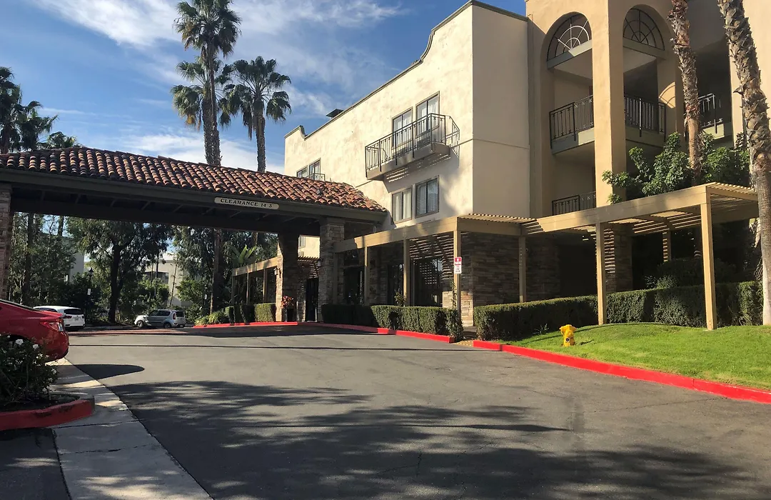 Comfort Inn & Suites Orange County John Wayne Airport-1